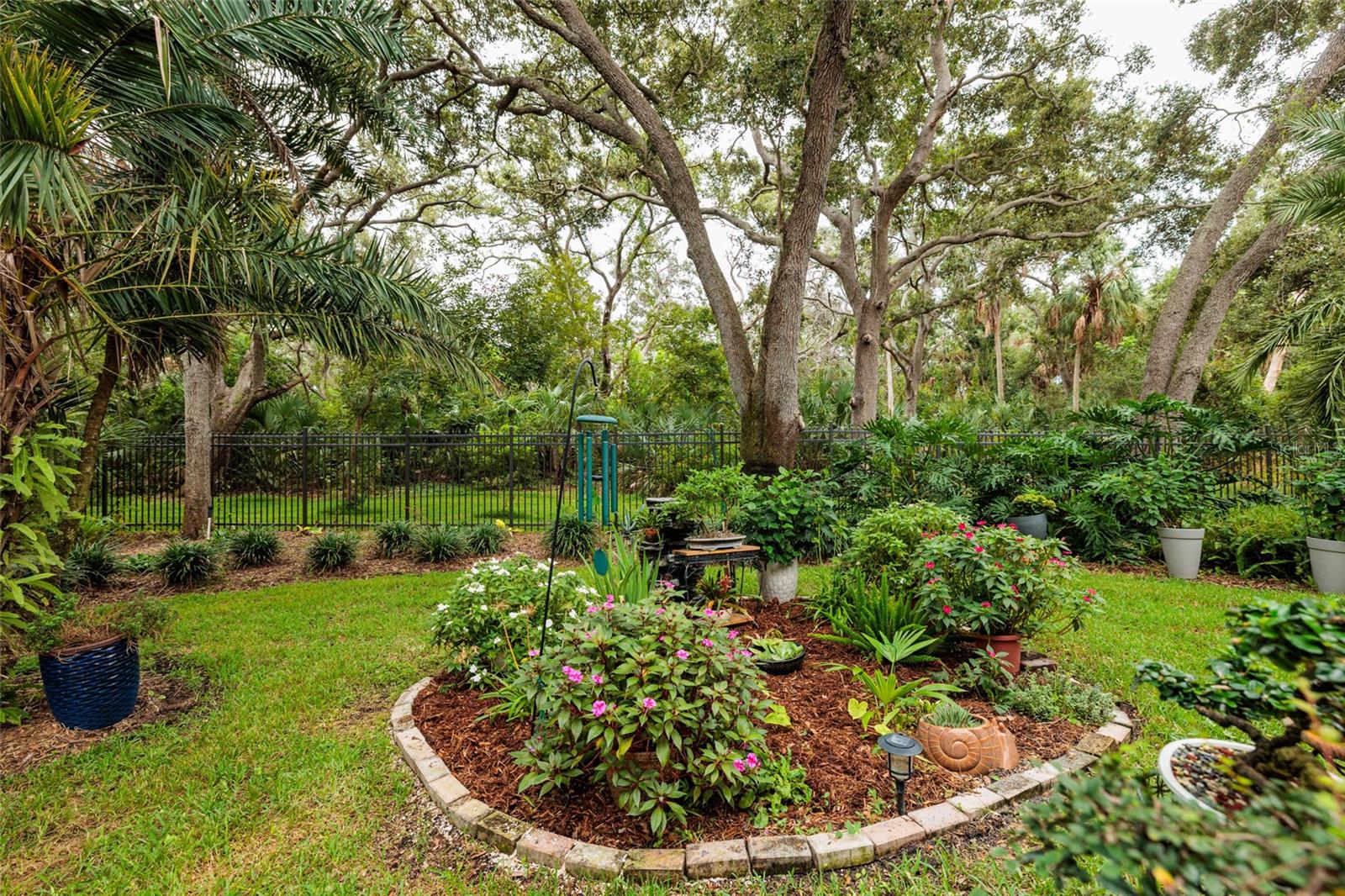 190 BANYAN BAY DR — photo 39