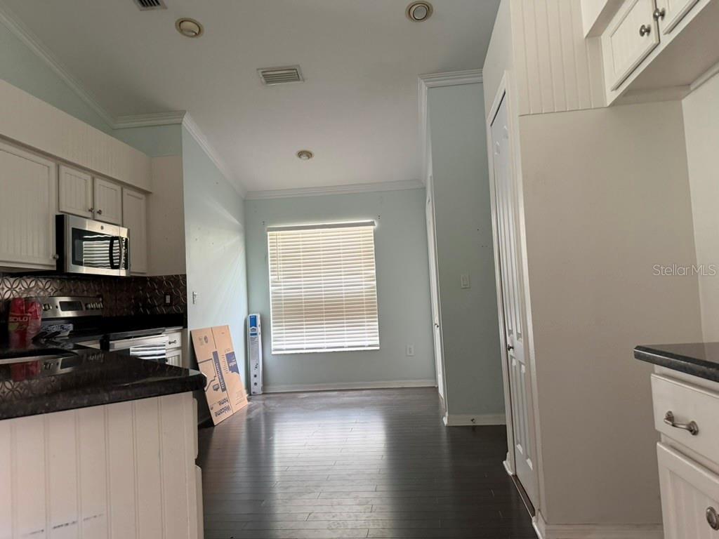 13850 ROYSTON BND — photo 9
