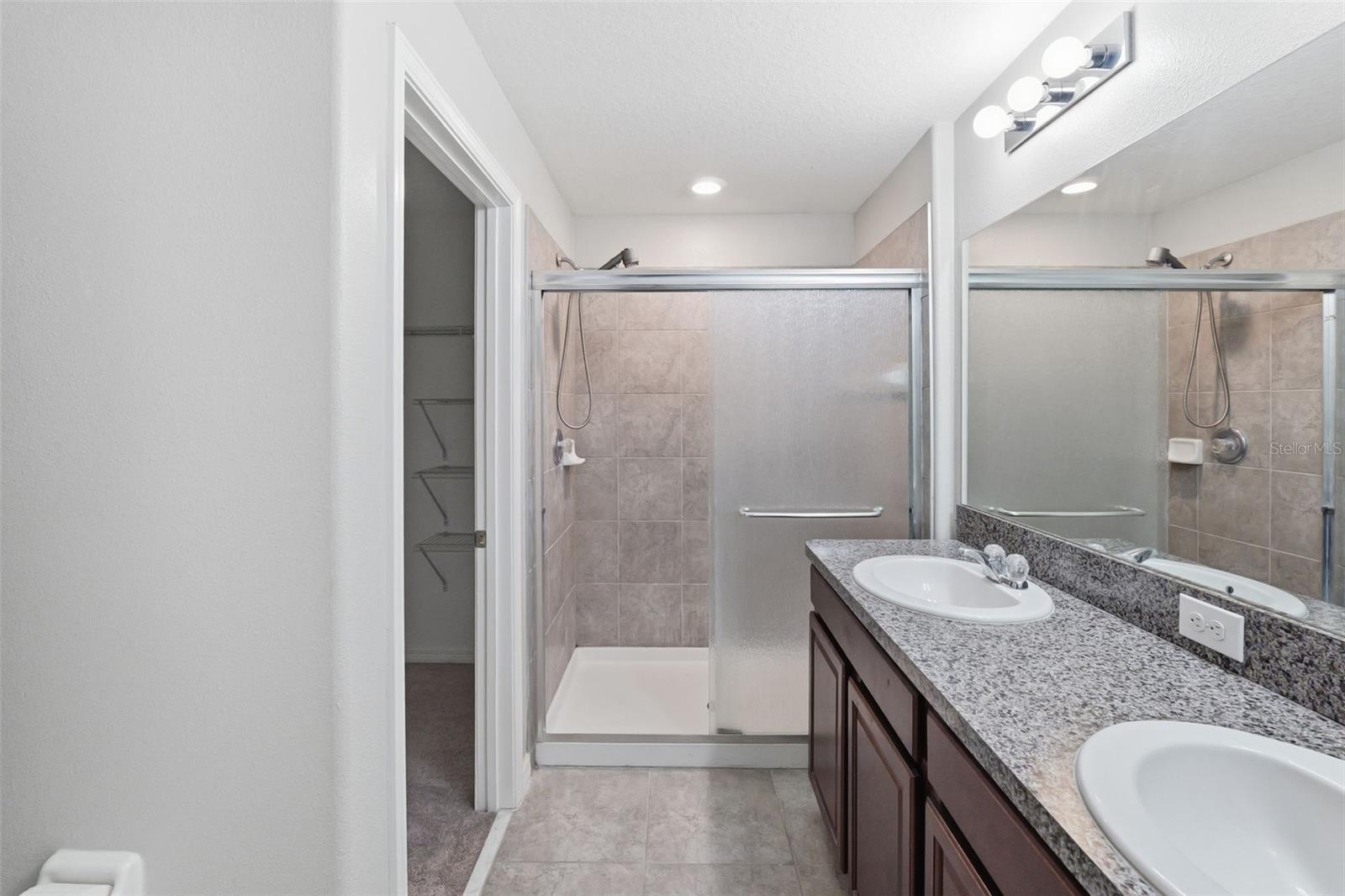 10407 LAKE MONTAUK DR — photo 7