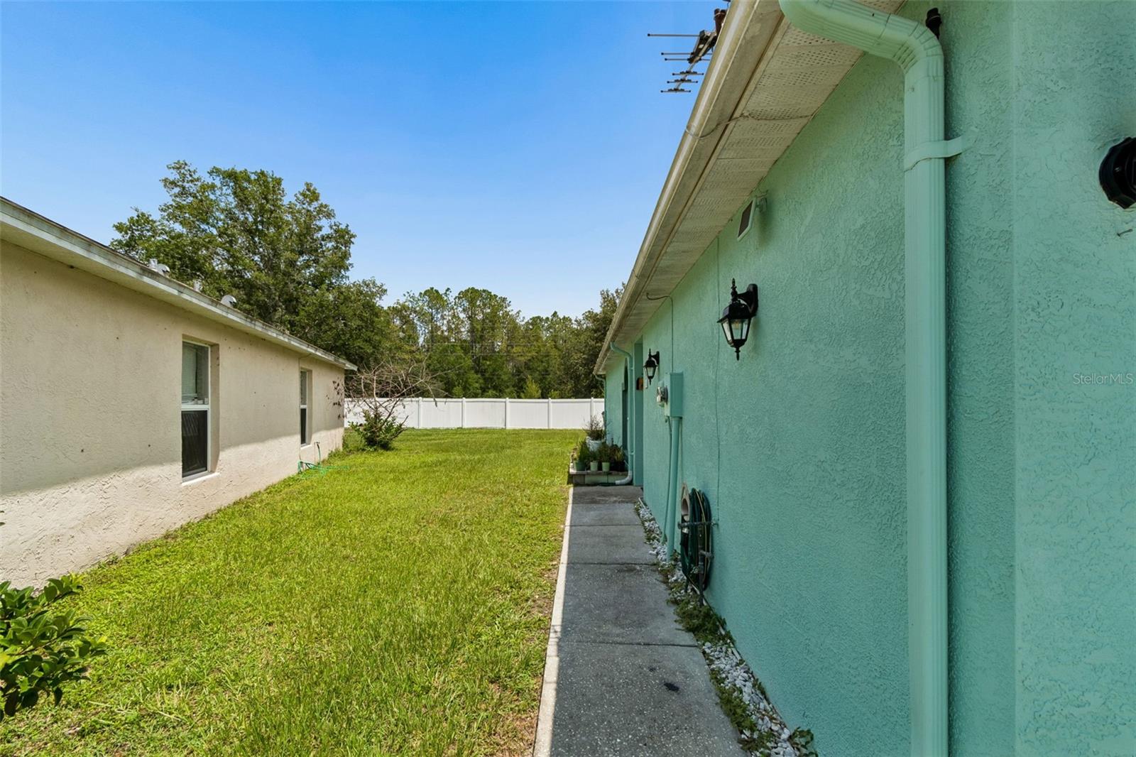 5936 LAKE FRONT DR — photo 5