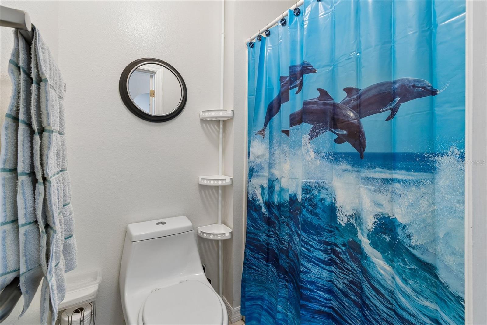 5936 LAKE FRONT DR — photo 25