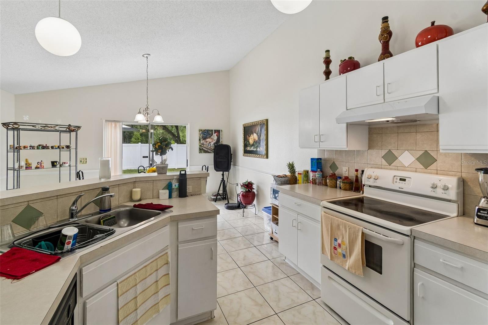 5936 LAKE FRONT DR — photo 17