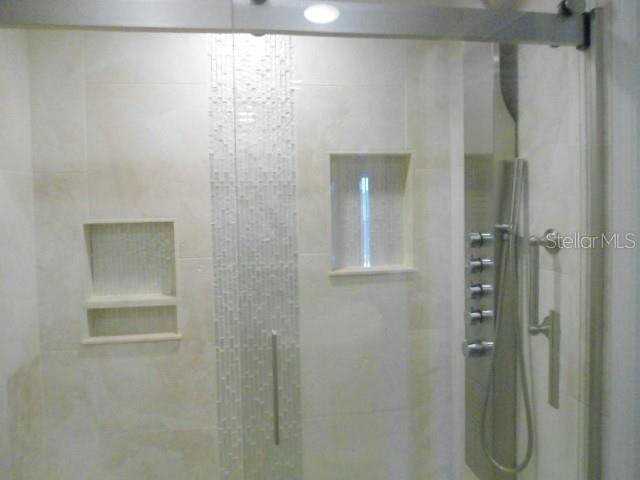 2700 COVE CAY DR #5D — photo 9
