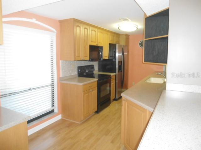 2700 COVE CAY DR #5D — photo 2