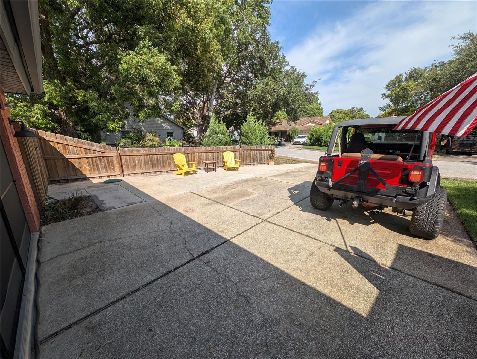 3849 EDGEMONT DR — photo 15