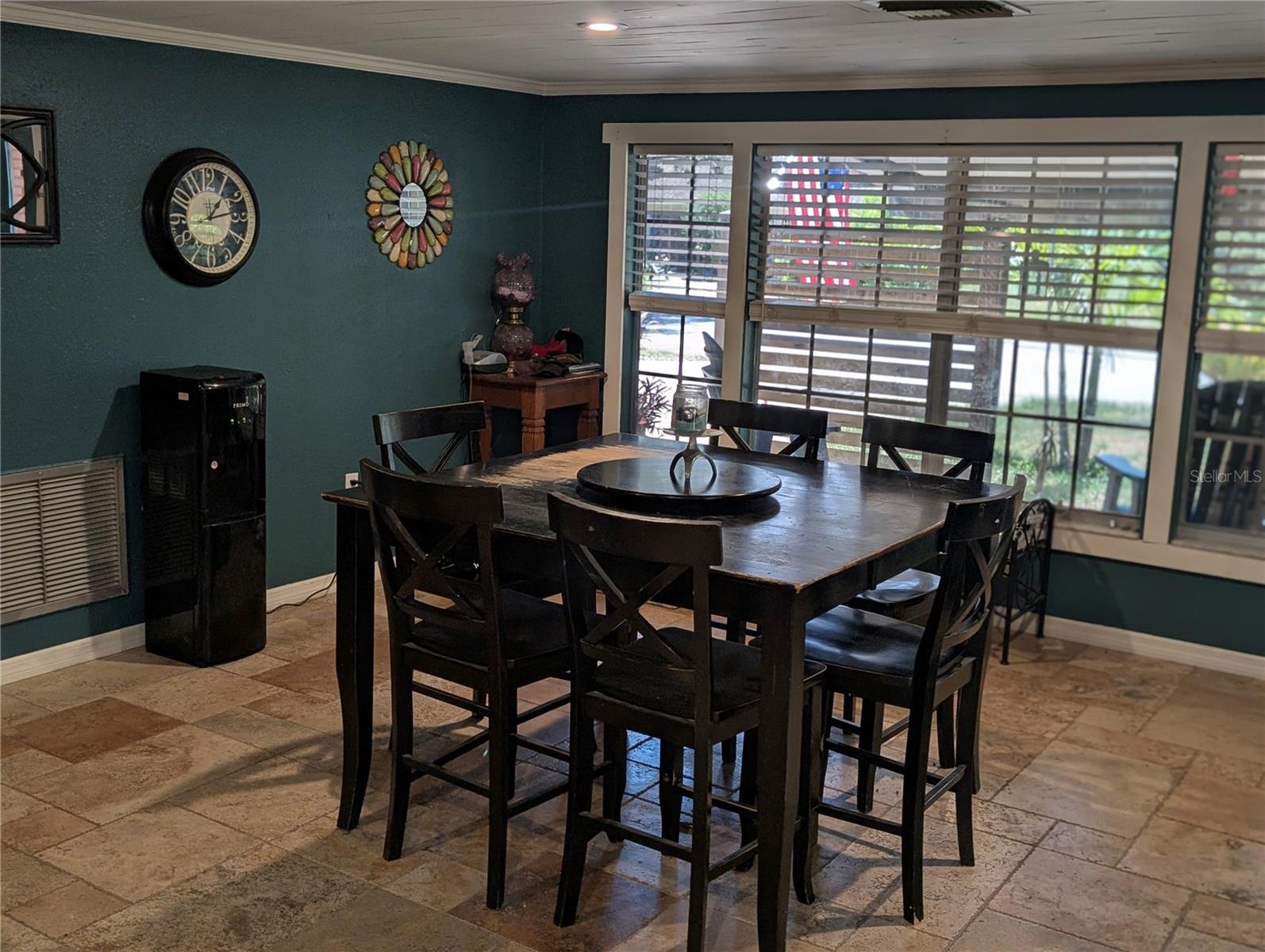 3849 EDGEMONT DR — photo 16