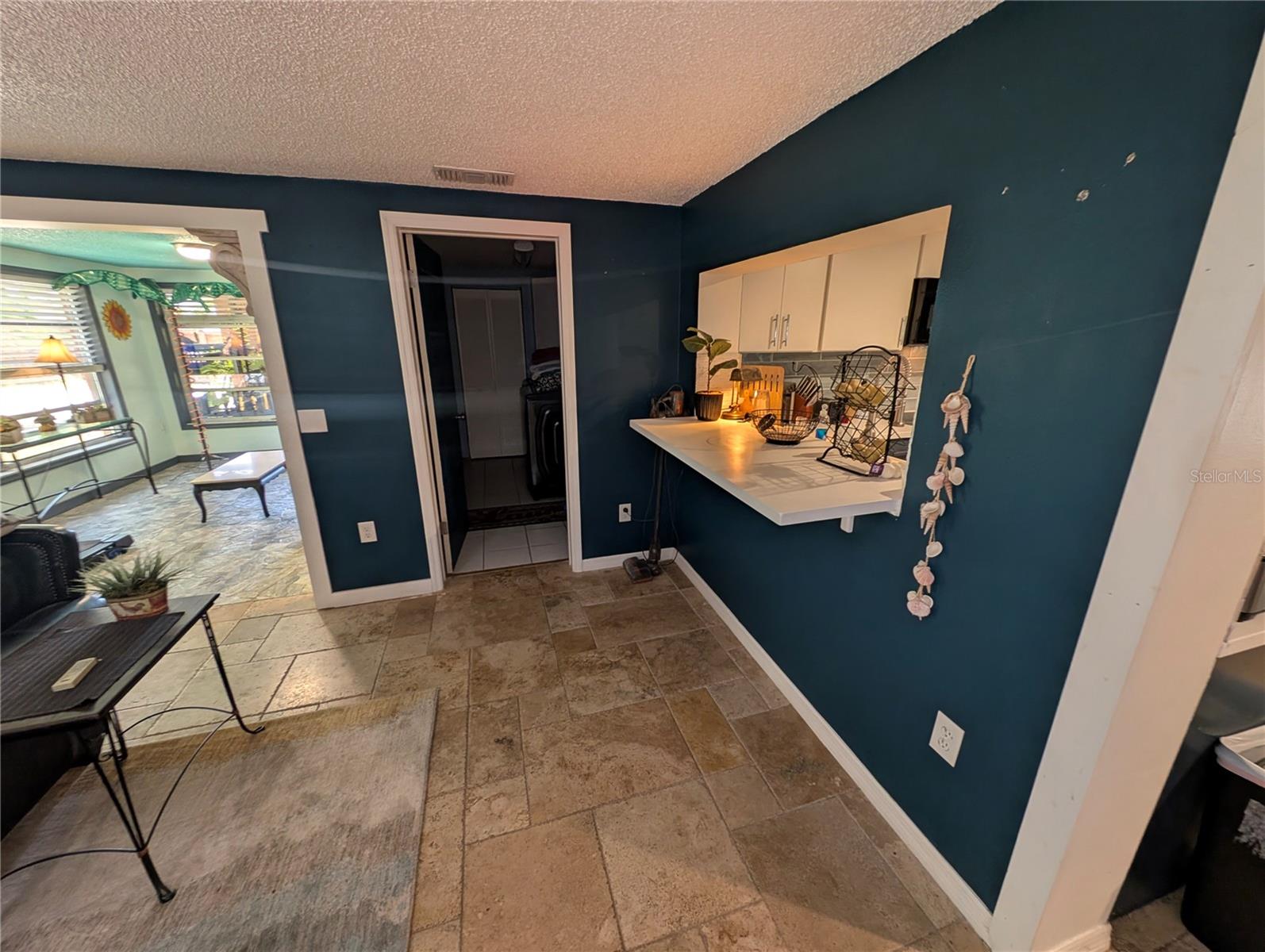 3849 EDGEMONT DR — photo 19
