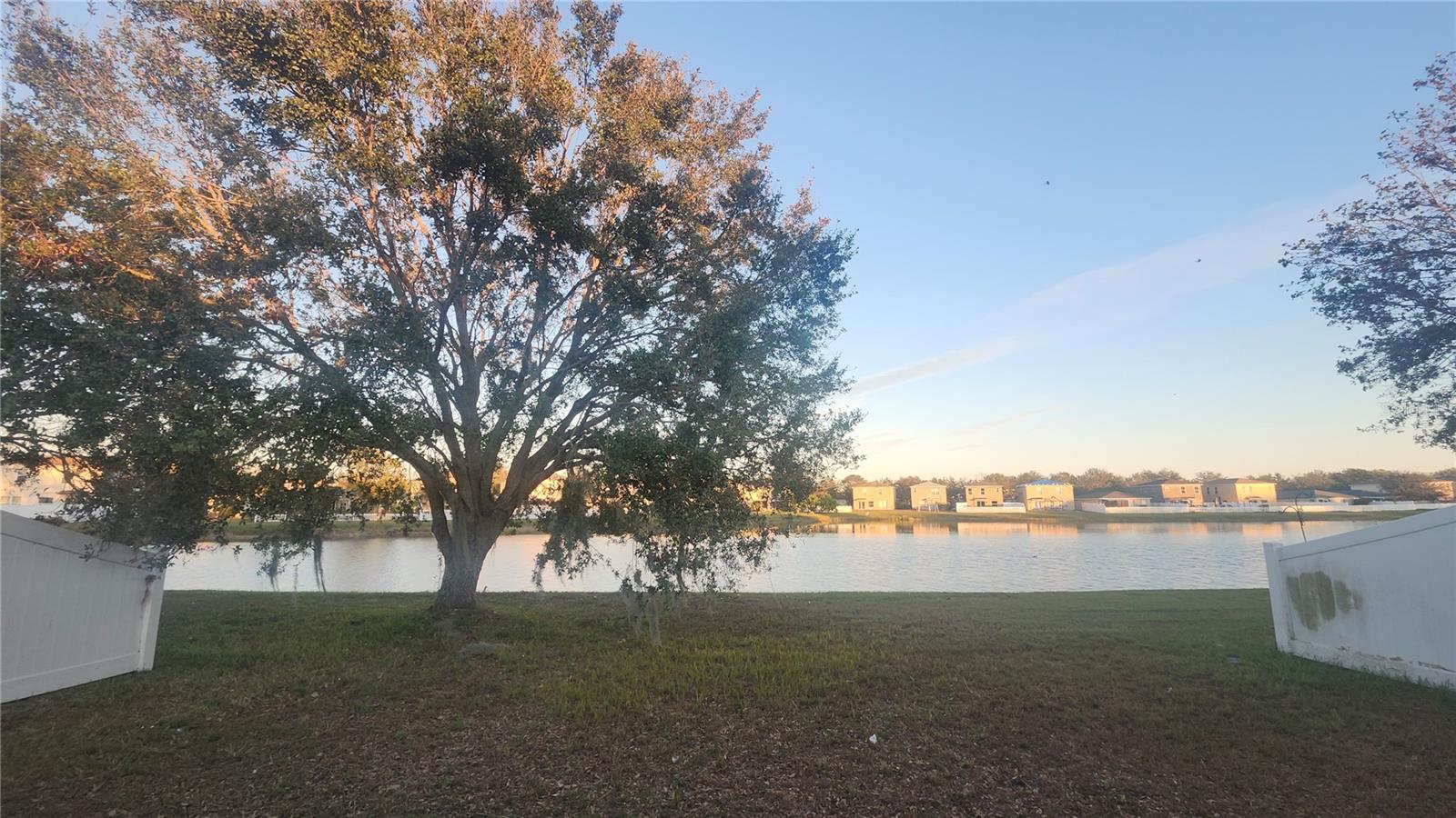7955 CARRIAGE POINTE DR — photo 15