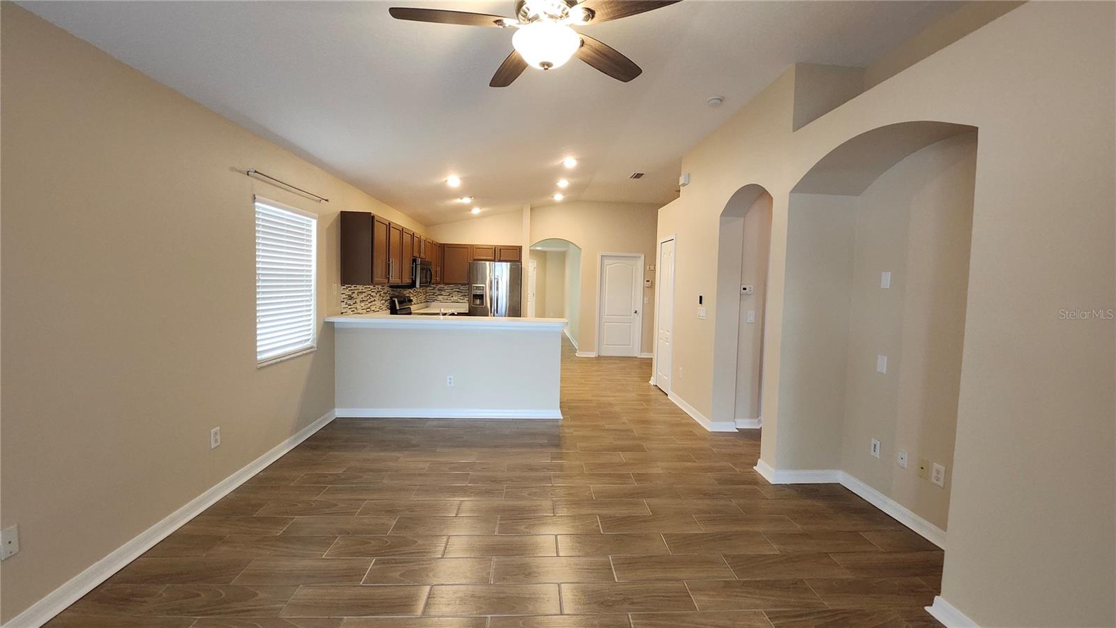 7955 CARRIAGE POINTE DR — photo 5