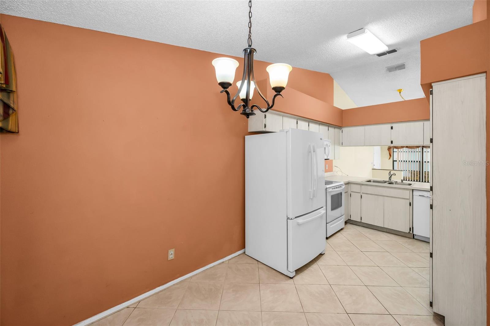 3500 MAGNOLIA RIDGE CIR #405 — photo 17
