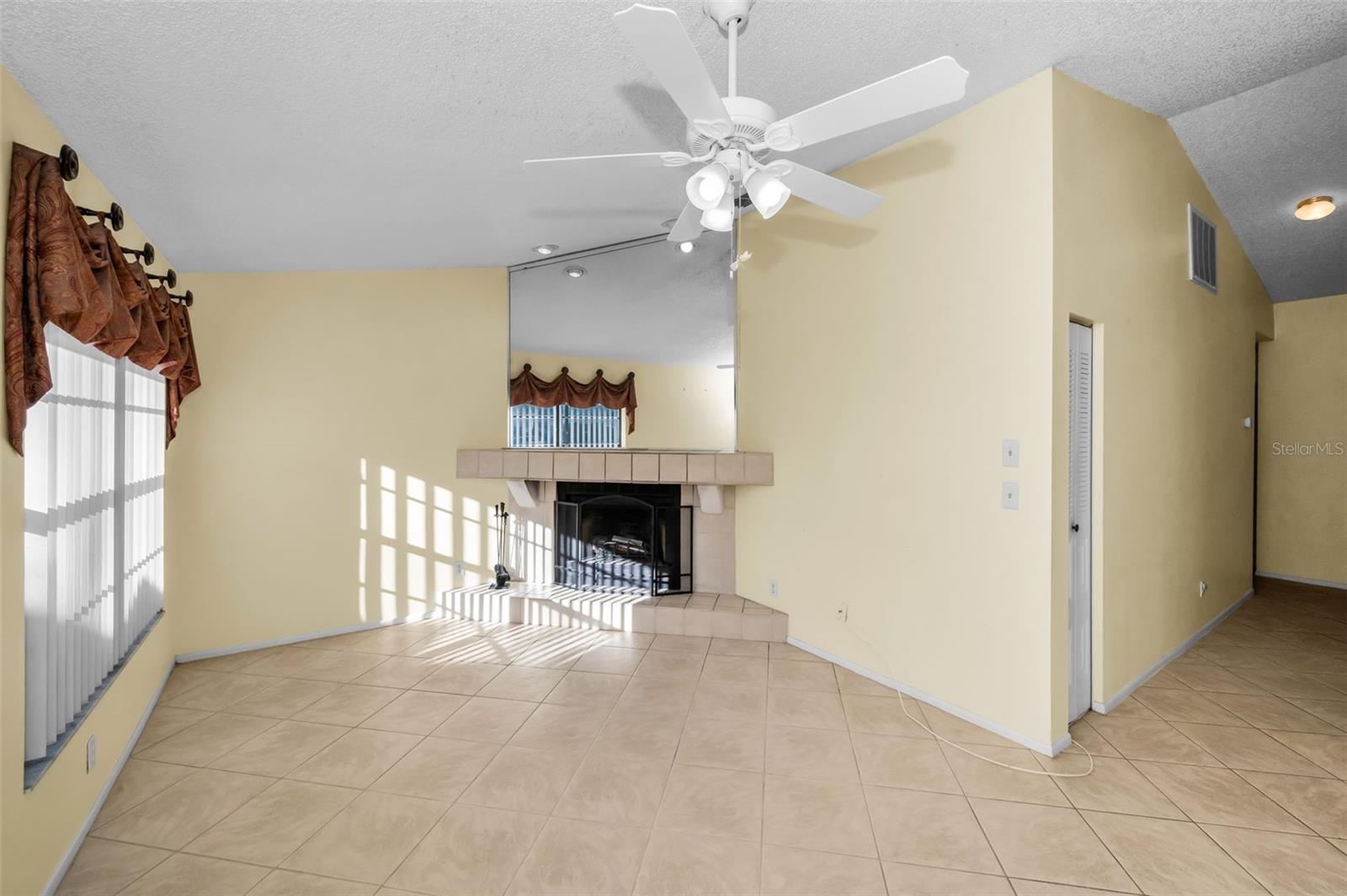 3500 MAGNOLIA RIDGE CIR #405 — photo 5