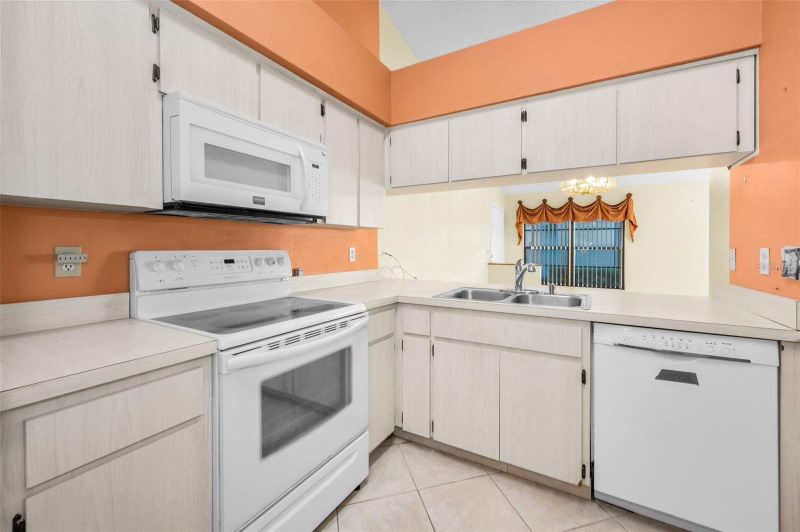 3500 MAGNOLIA RIDGE CIR #405 — photo 10