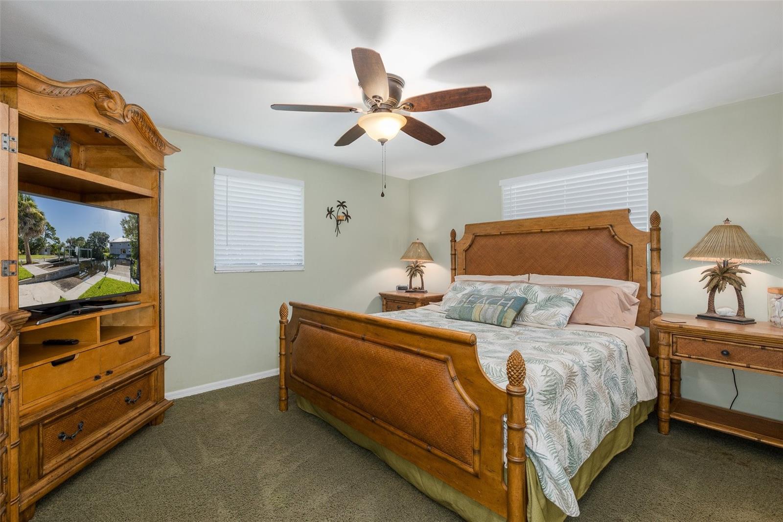 3318 PINEVIEW DR — photo 25