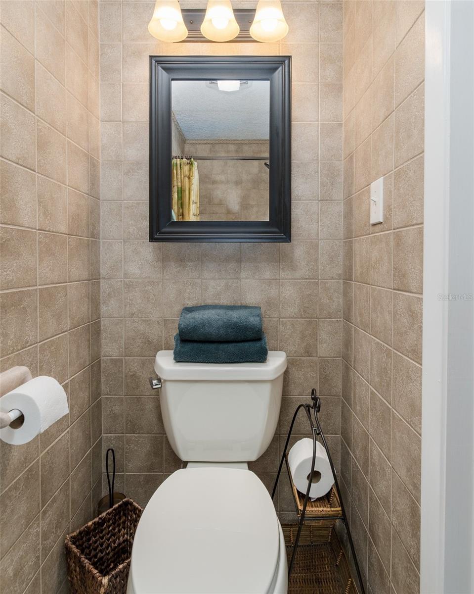 3318 PINEVIEW DR — photo 34