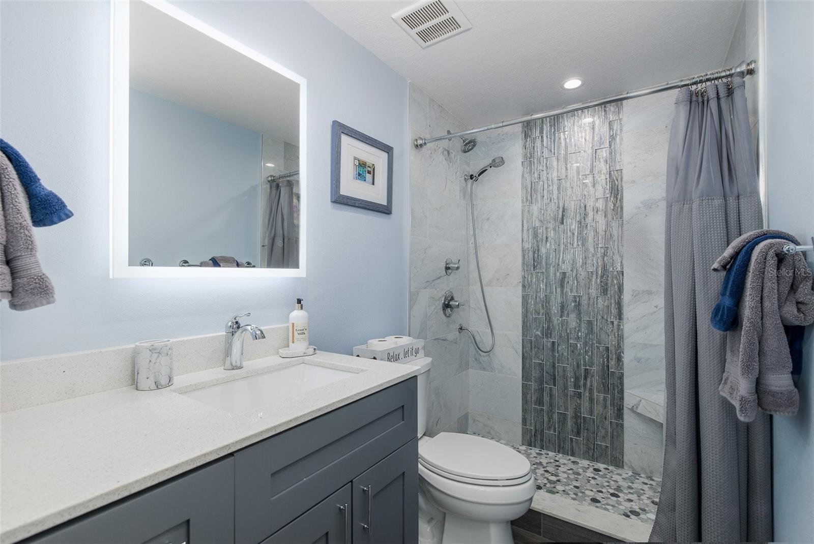 3318 PINEVIEW DR — photo 32