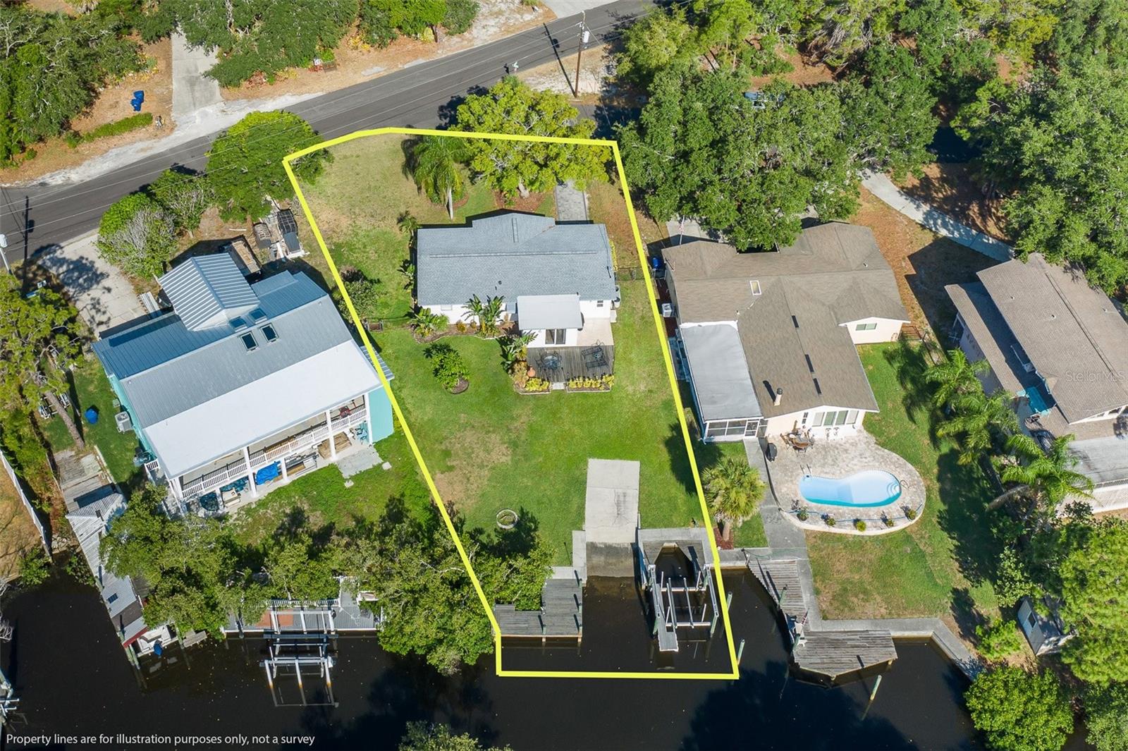 3318 PINEVIEW DR — photo 6