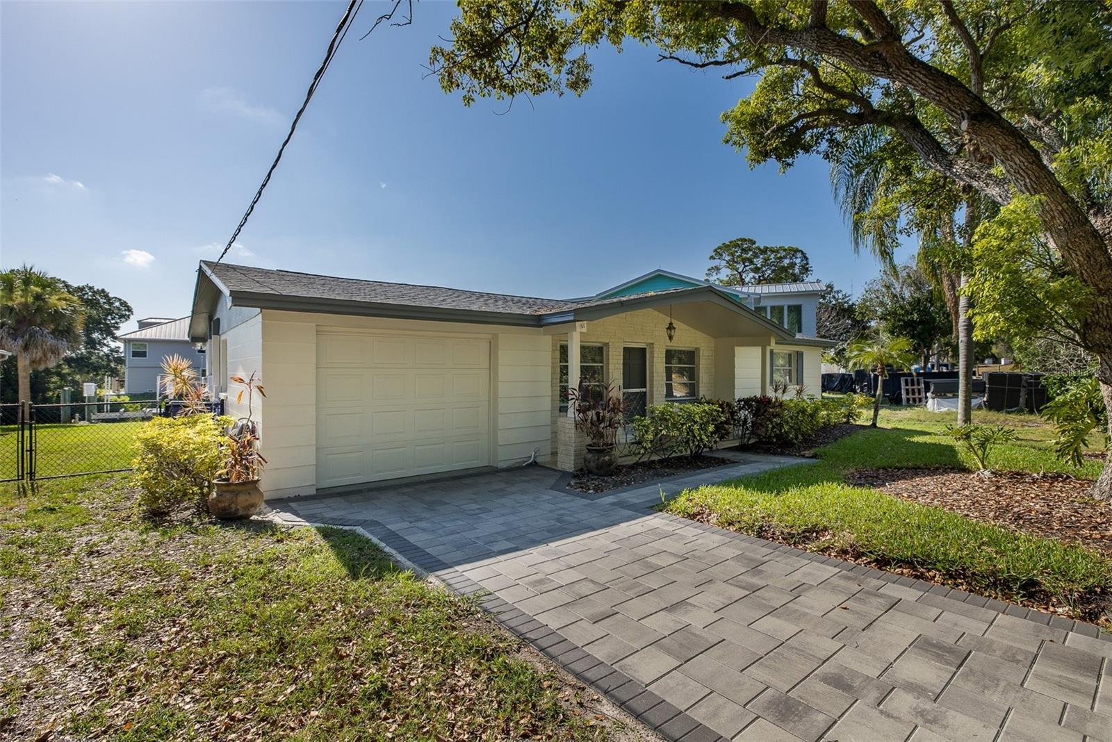 3318 PINEVIEW DR — photo 46