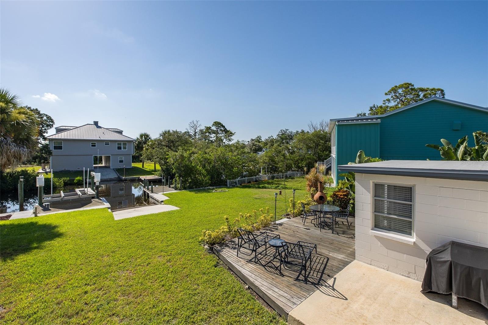 3318 PINEVIEW DR — photo 36