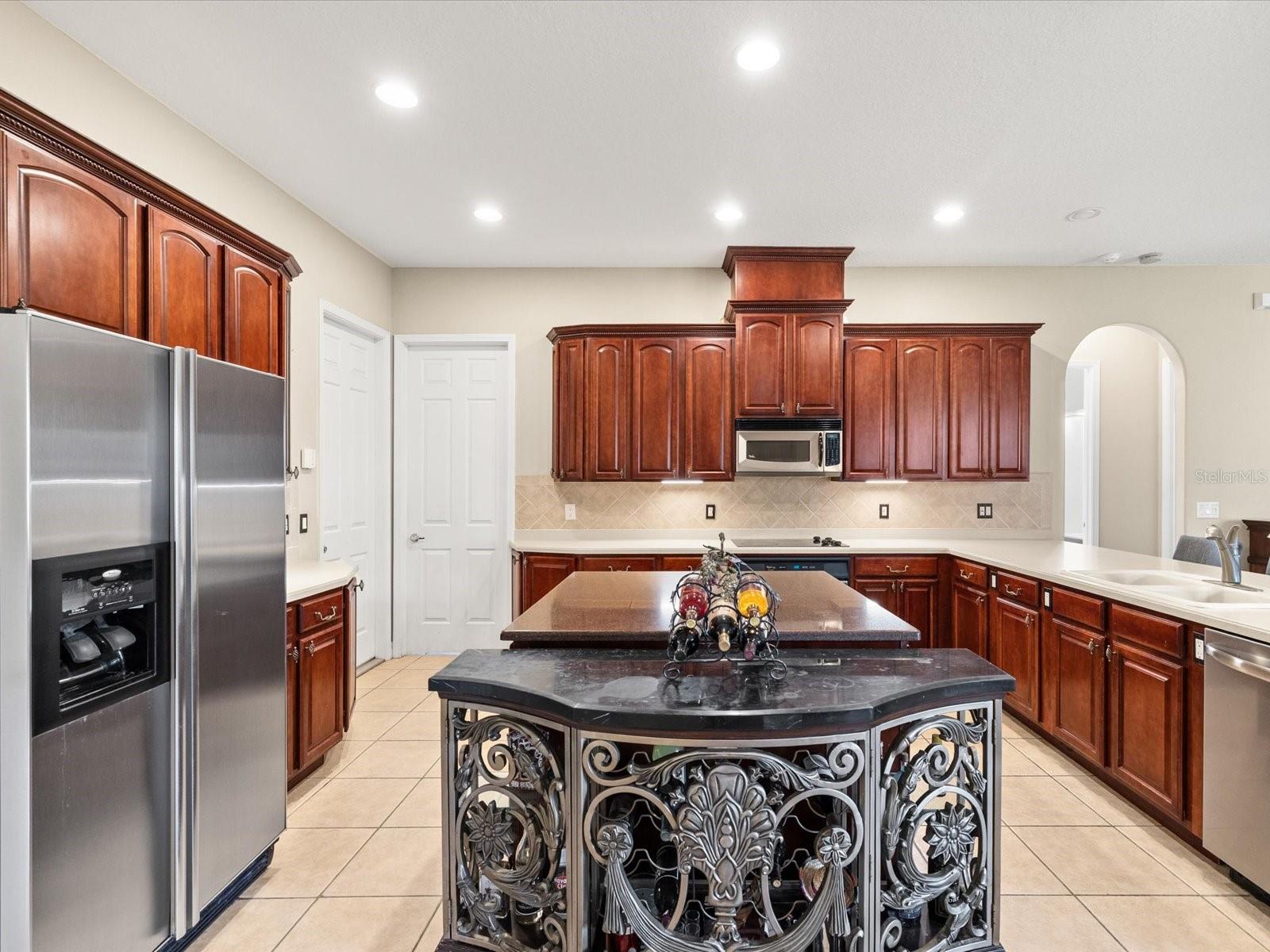 3708 MARBURY CT — photo 11