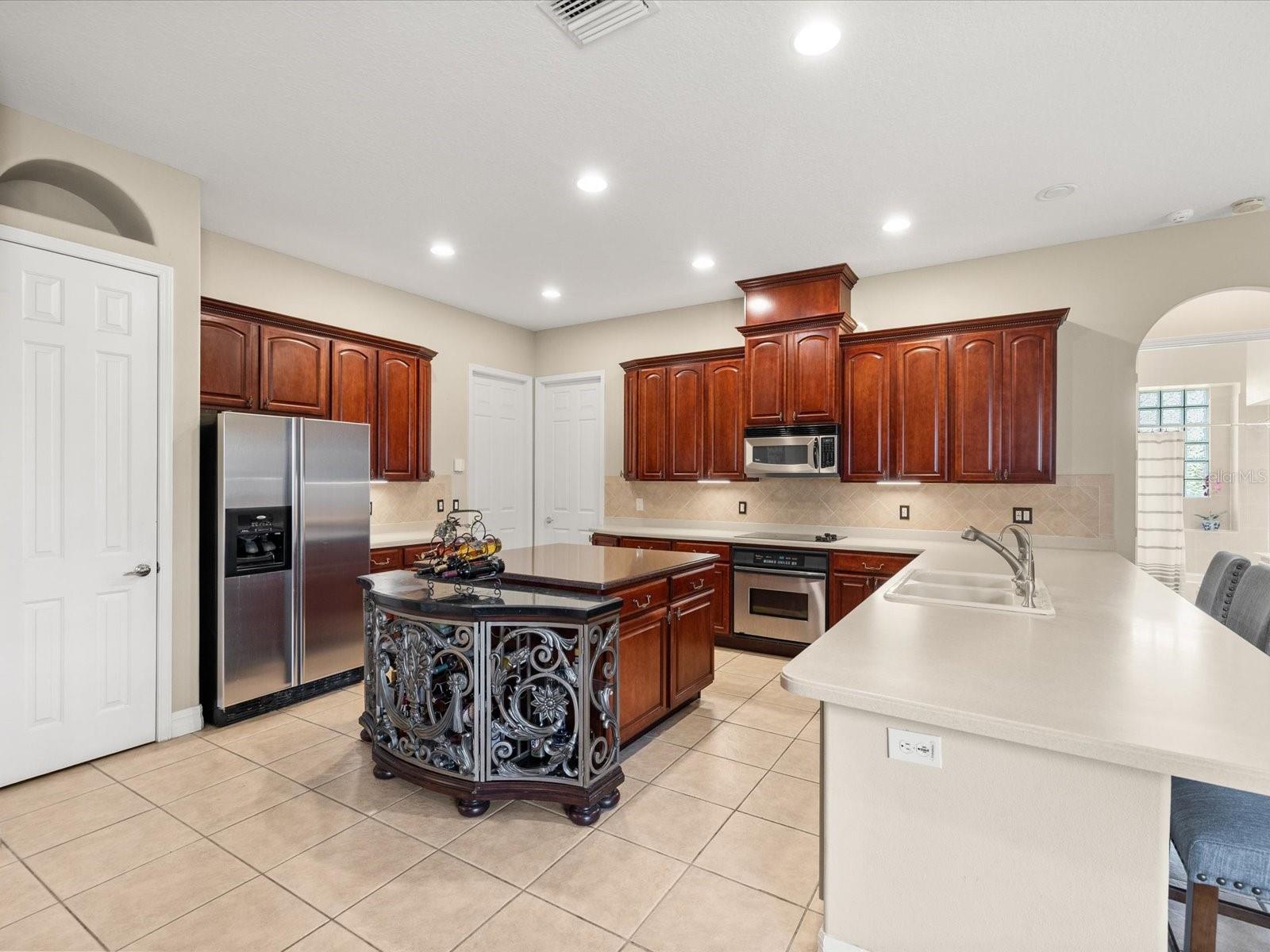 3708 MARBURY CT — photo 12