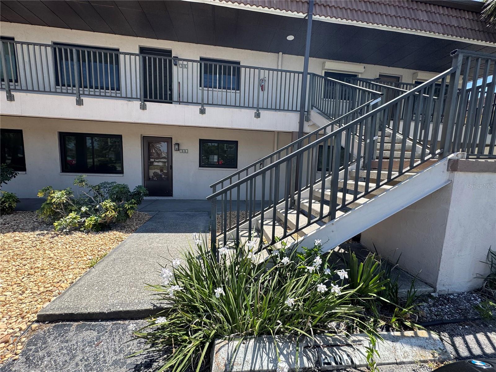 1258 BARBARA DR #202 — photo 12