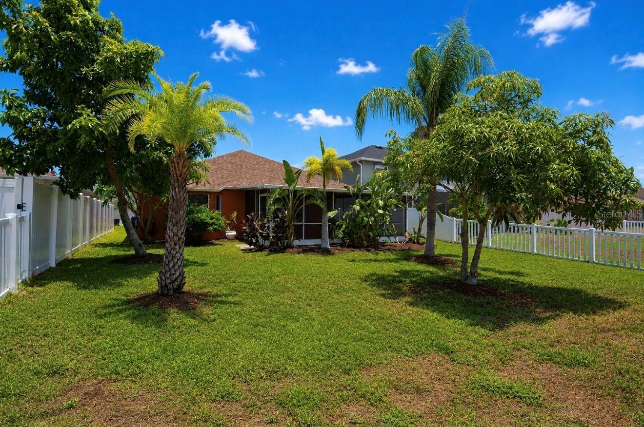 1836 RAVEN GLEN DR — photo 40