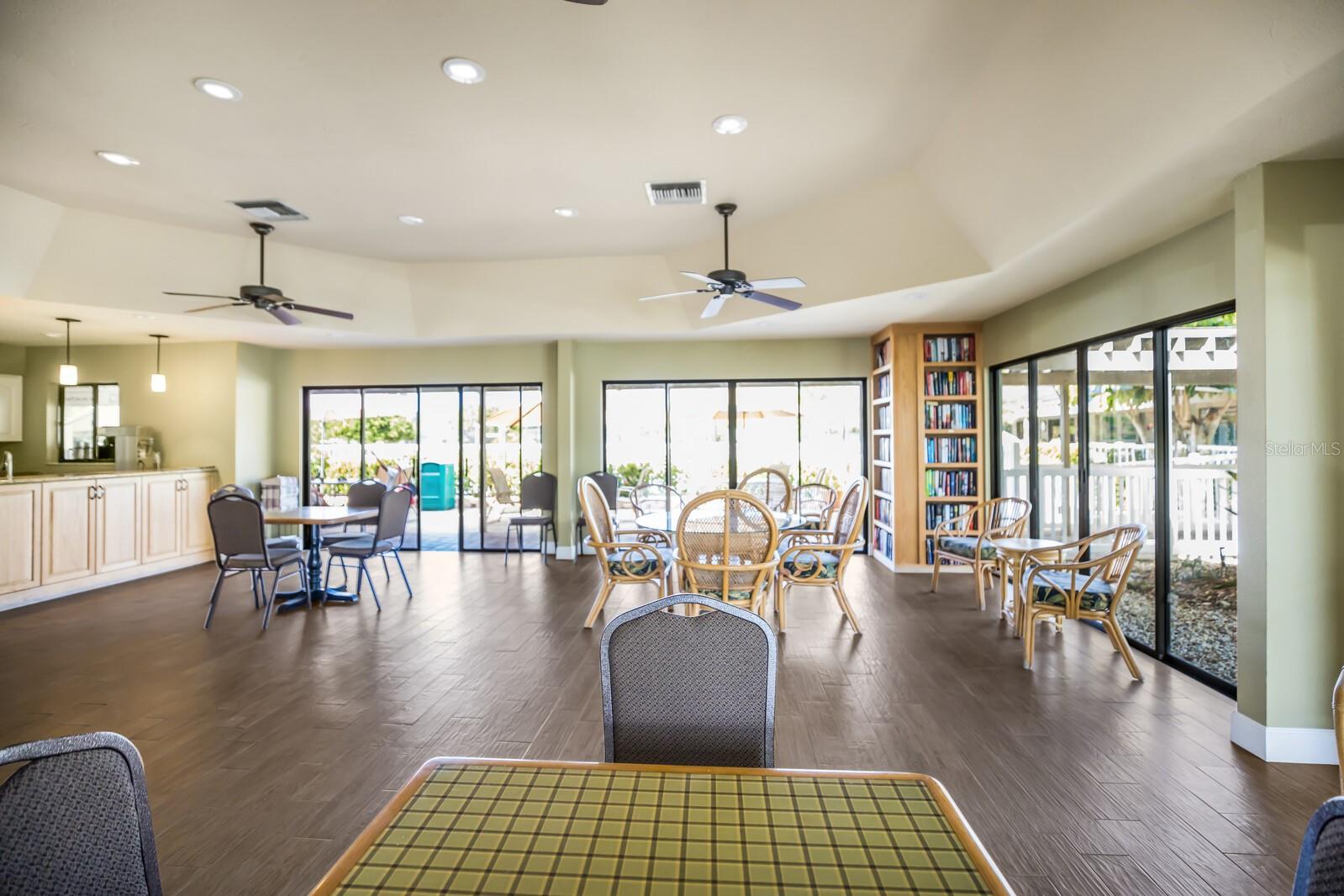 1479 LANDINGS CIR #41 — photo 62