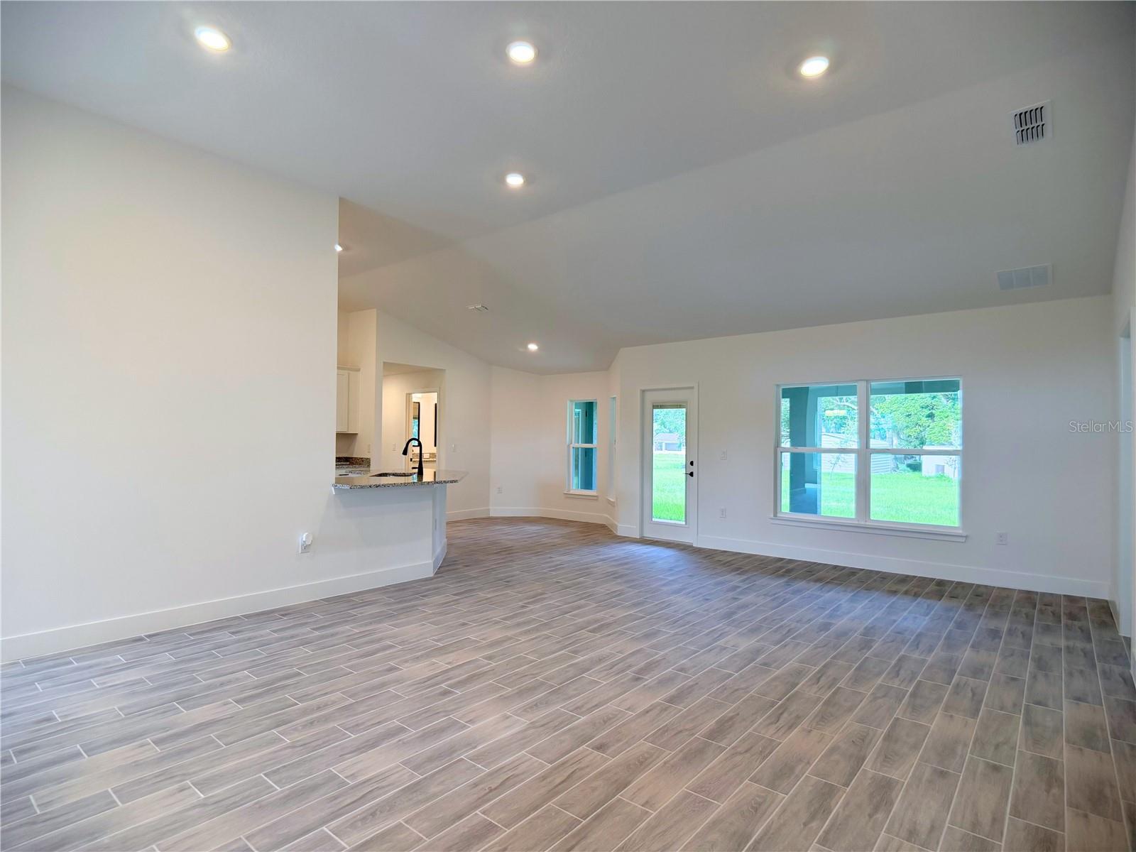 36861 HIDDEN VIEW CIR — photo 5