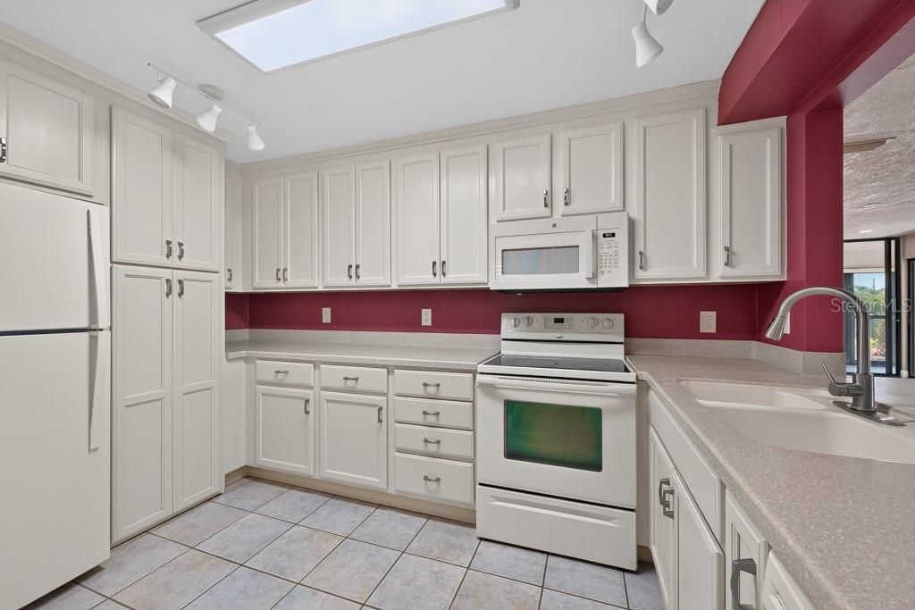 12300 VONN RD #4307 — photo 18