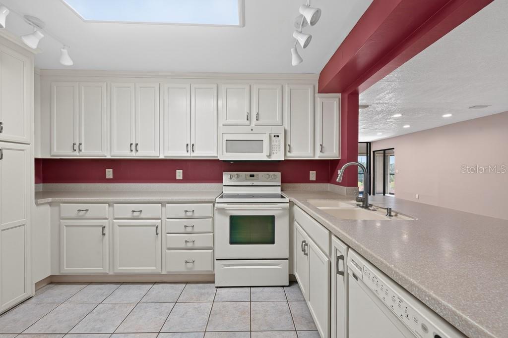 12300 VONN RD #4307 — photo 17