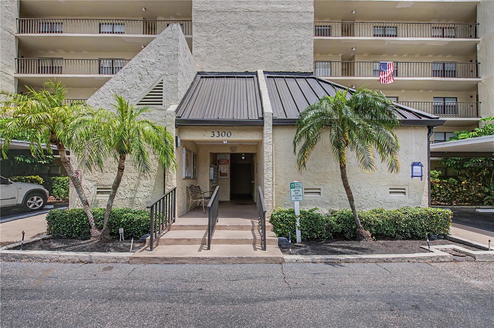 3300 COVE CAY DR #7D — photo 38