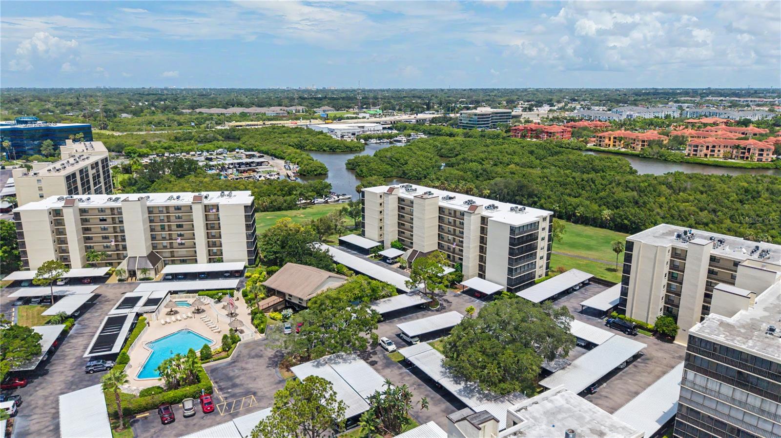 3300 COVE CAY DR #7D — photo 34