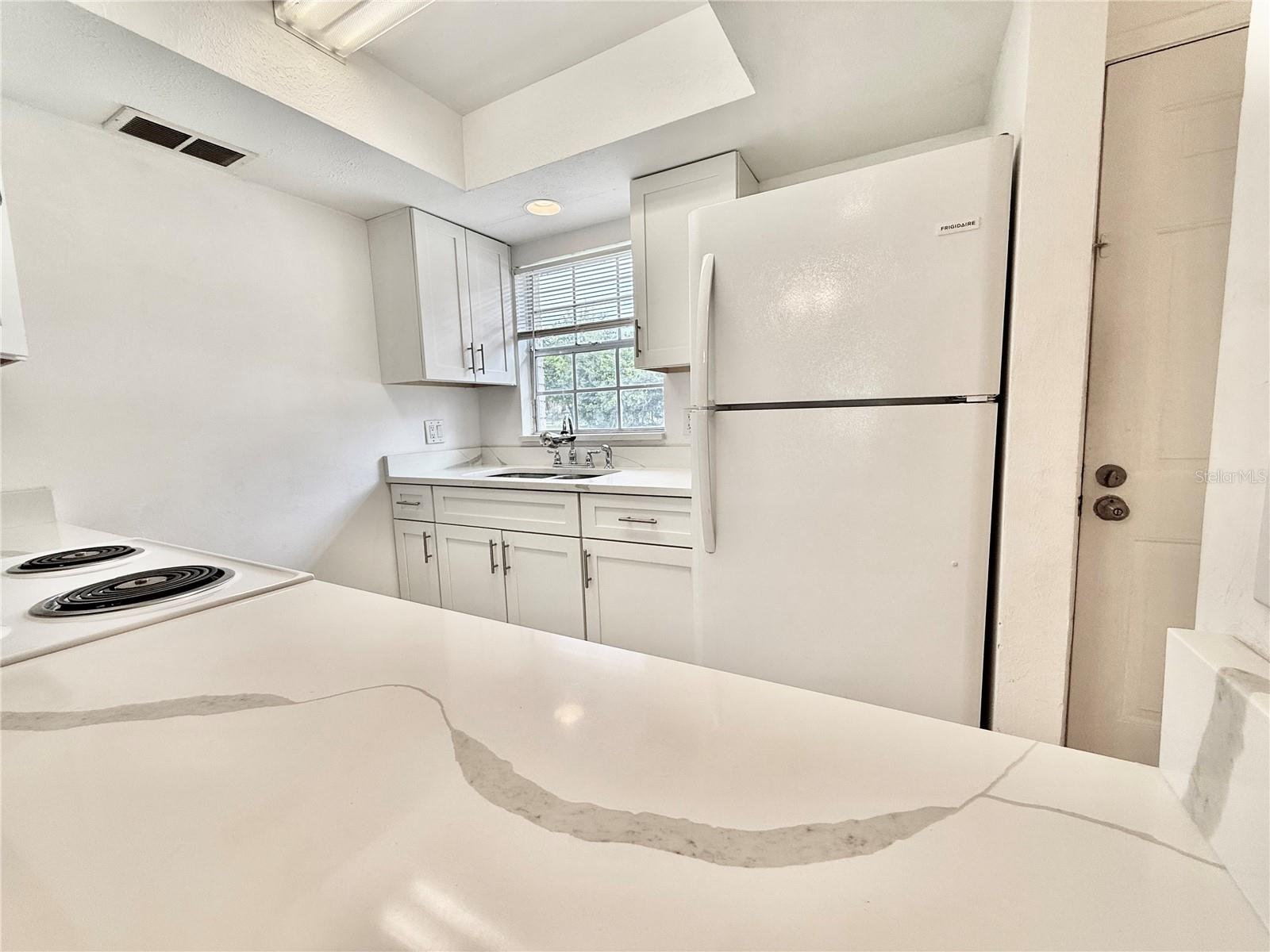 9605 EASTFIELD RD #9605 — photo 8