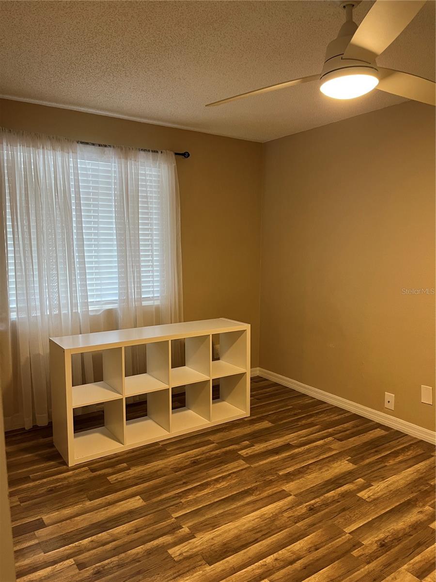 211 THORN TREE PL — photo 23