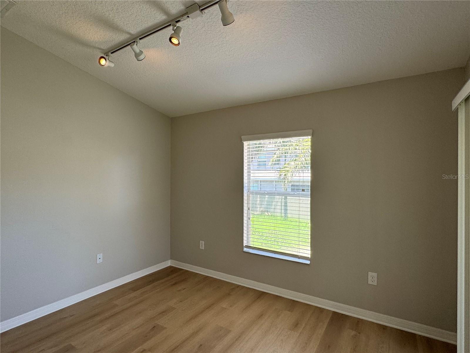 10405 SUMMER AZURE DR — photo 14