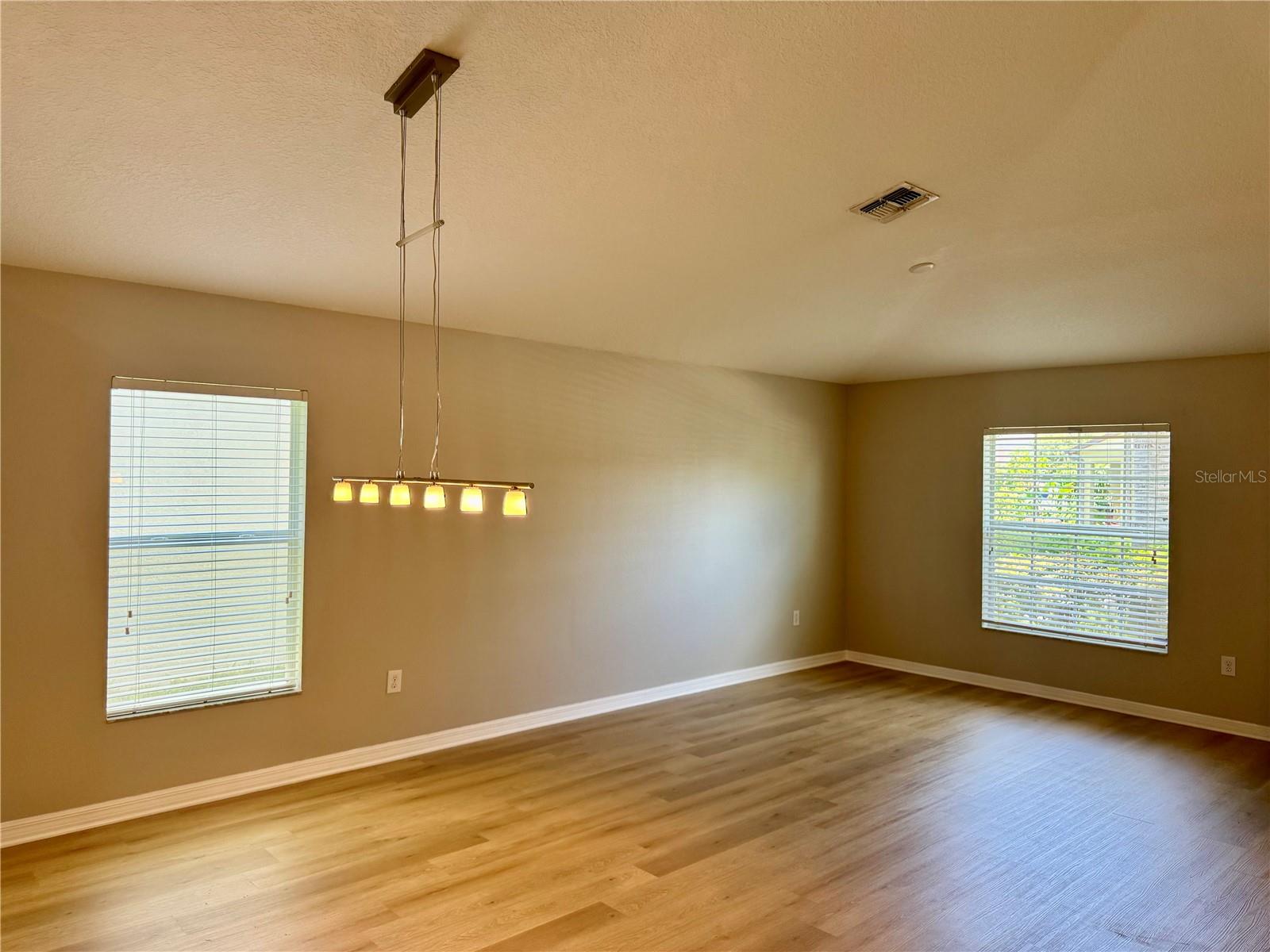10405 SUMMER AZURE DR — photo 7