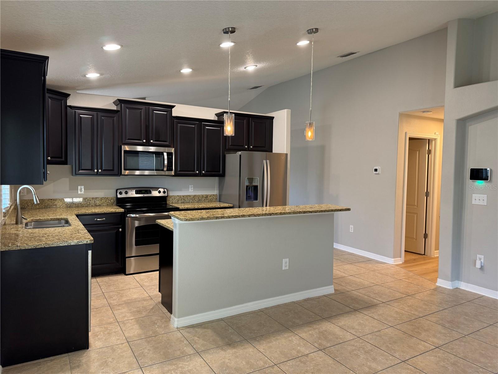 10405 SUMMER AZURE DR — photo 9