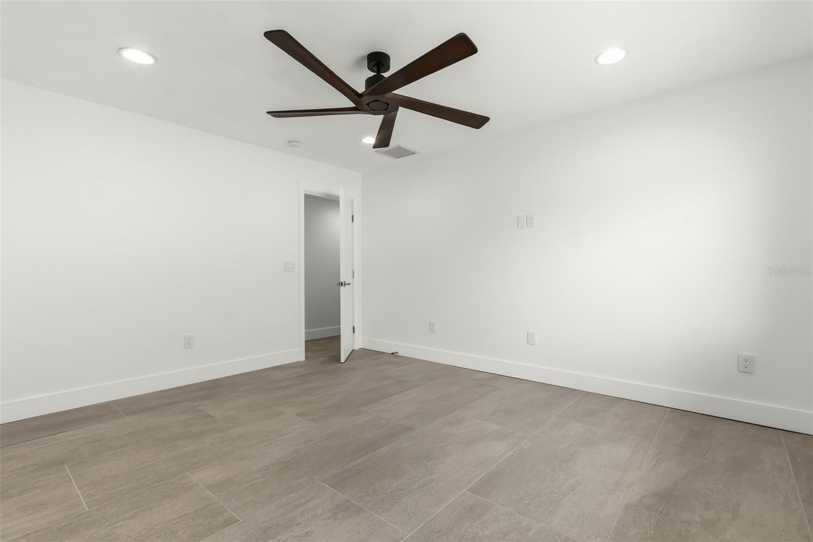 4598 CLEARWATER HARBOR DR S — photo 35