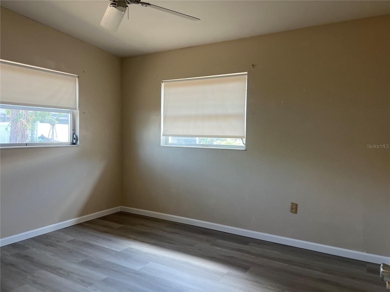 321 ALBA ST E — photo 12
