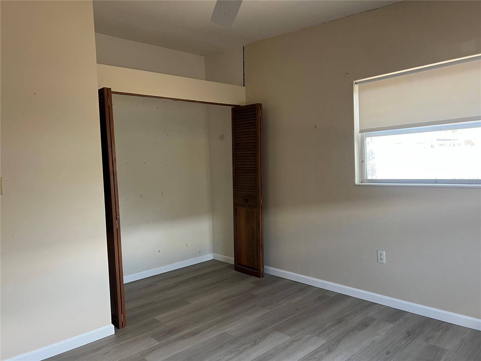 321 ALBA ST E — photo 13