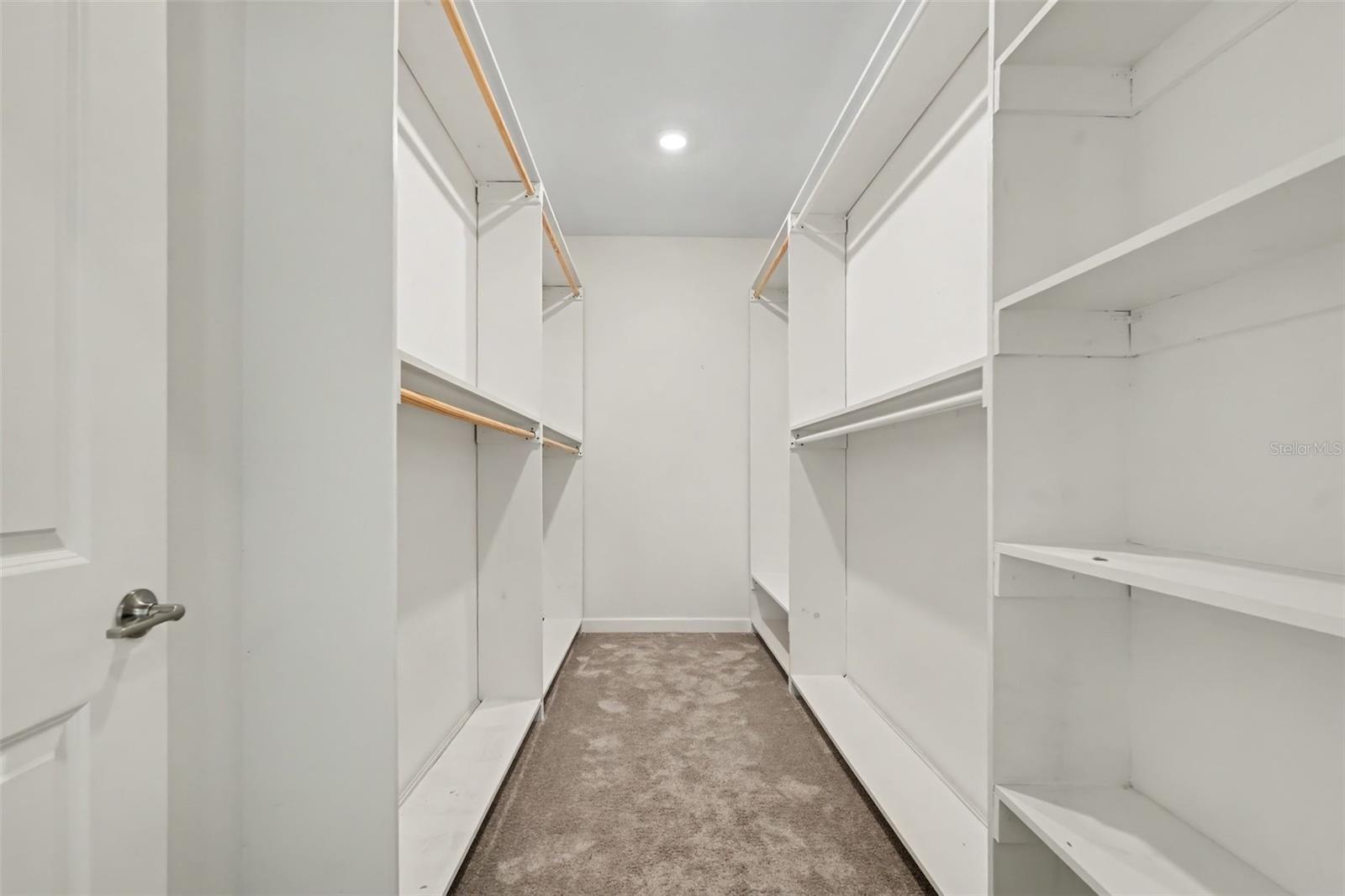 9173 SHADYSIDE LN — photo 15