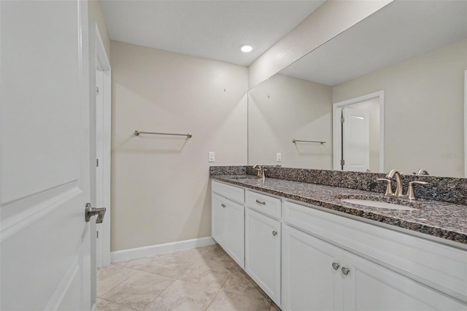 9173 SHADYSIDE LN — photo 20