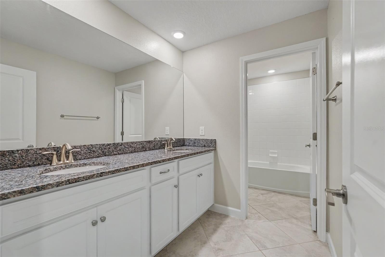9173 SHADYSIDE LN — photo 21