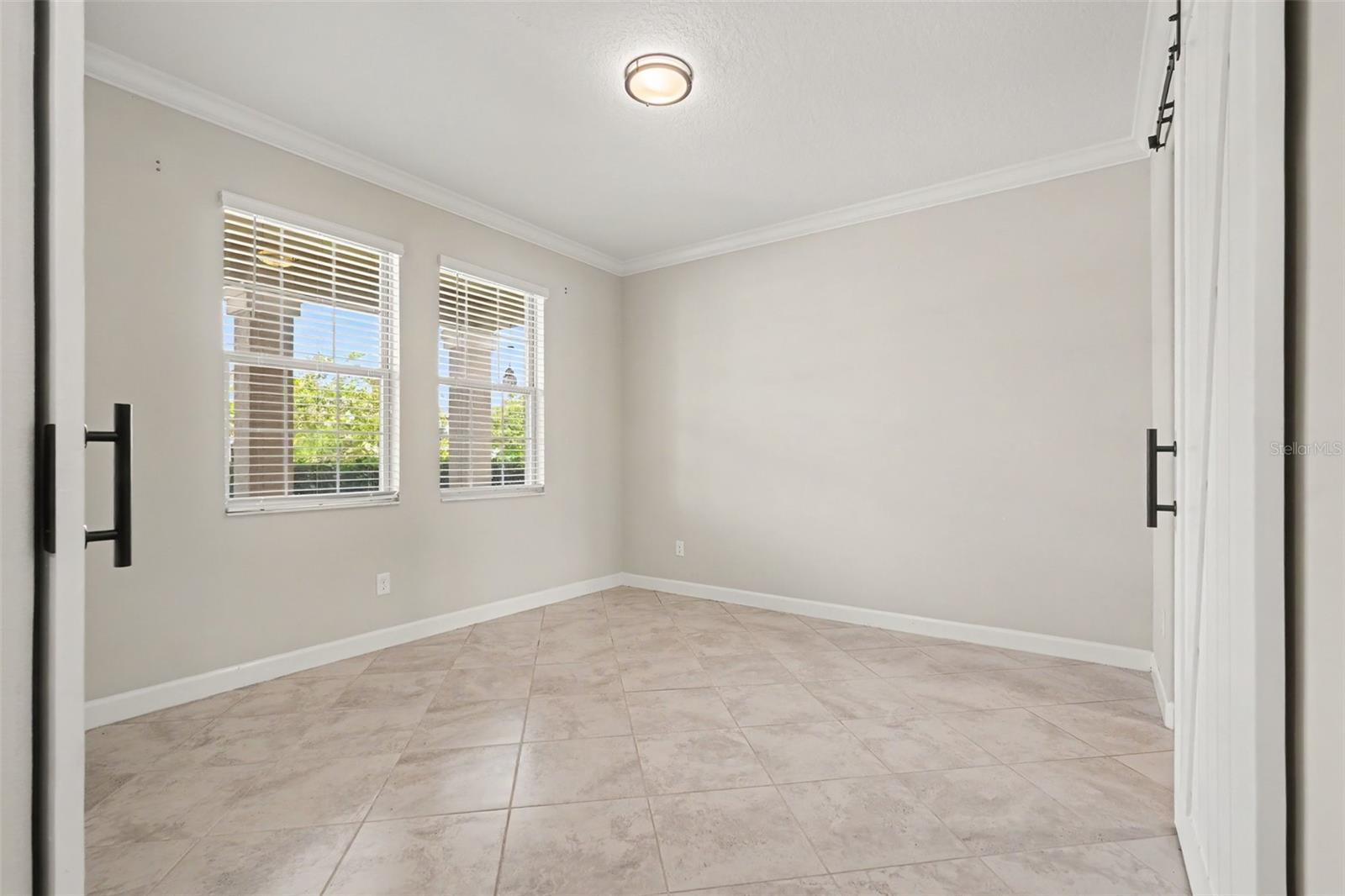 9173 SHADYSIDE LN — photo 9