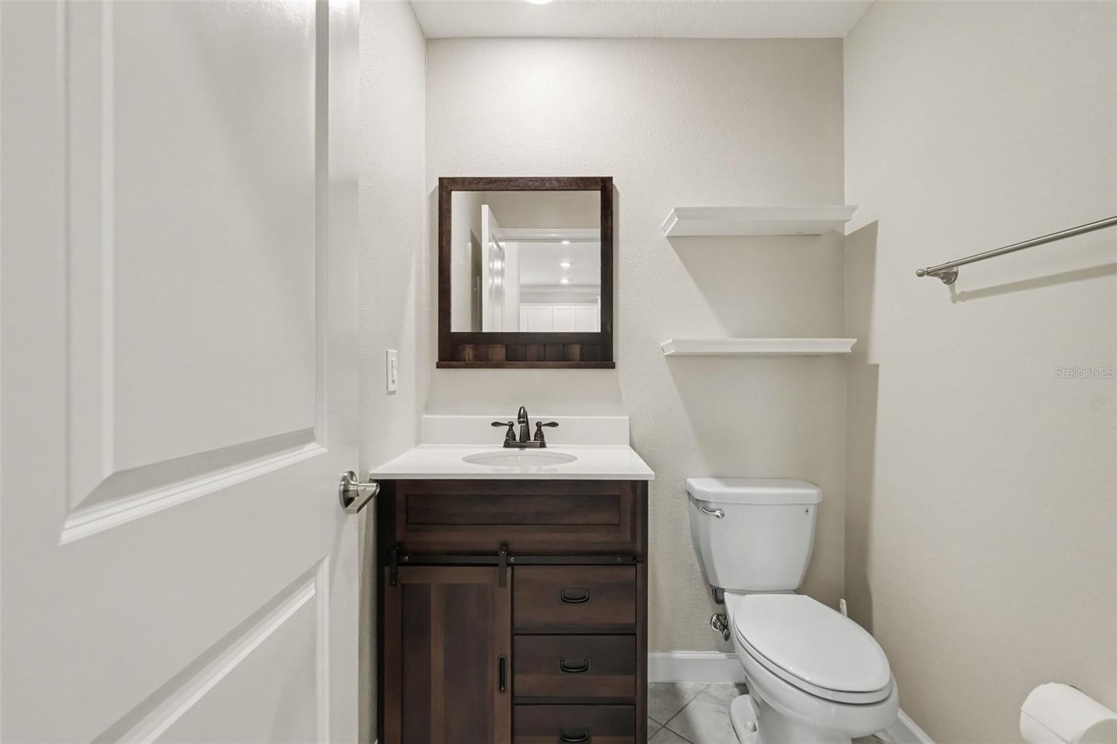 9173 SHADYSIDE LN — photo 10