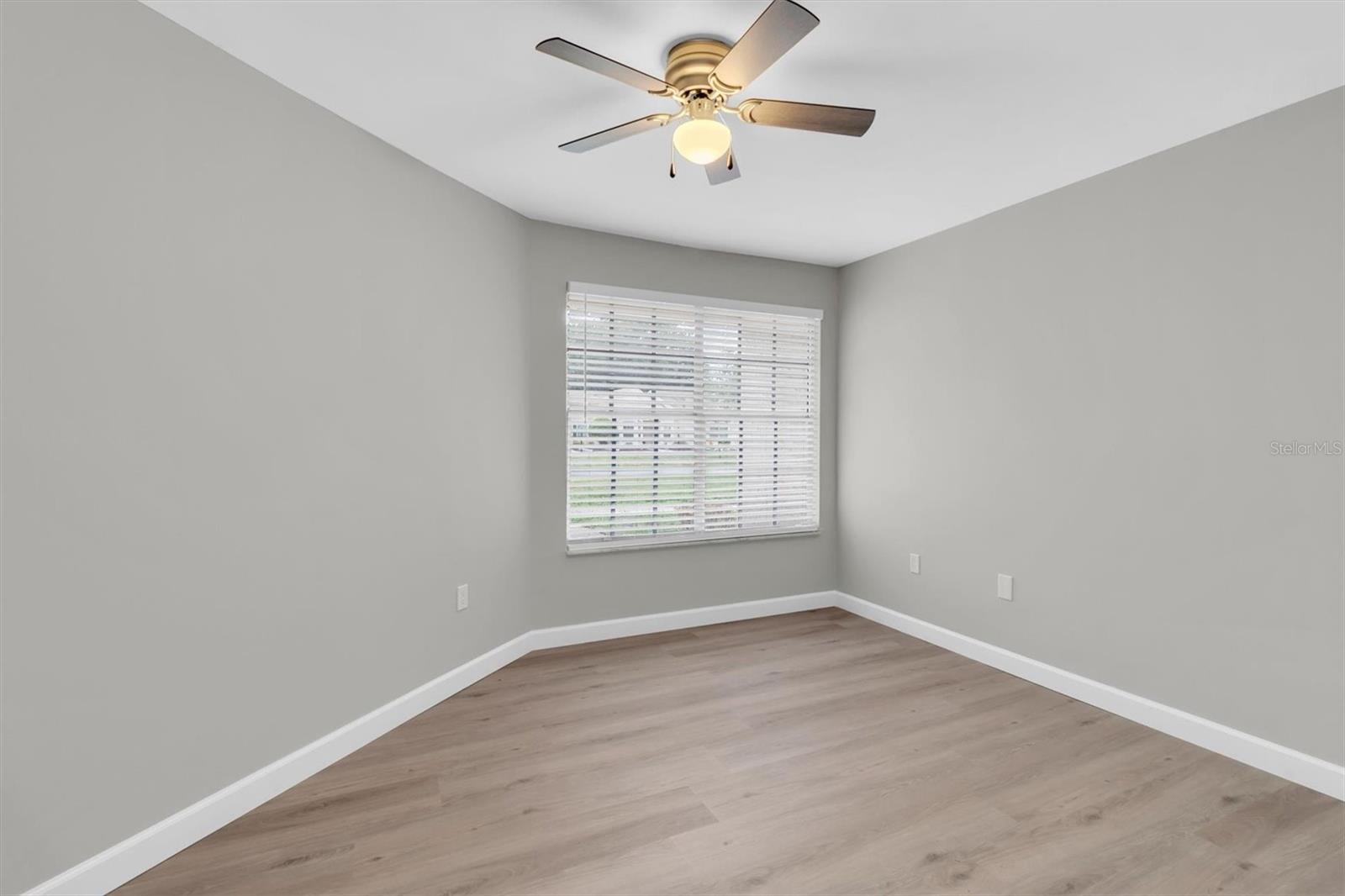 11337 VERSAILLES LN — photo 30