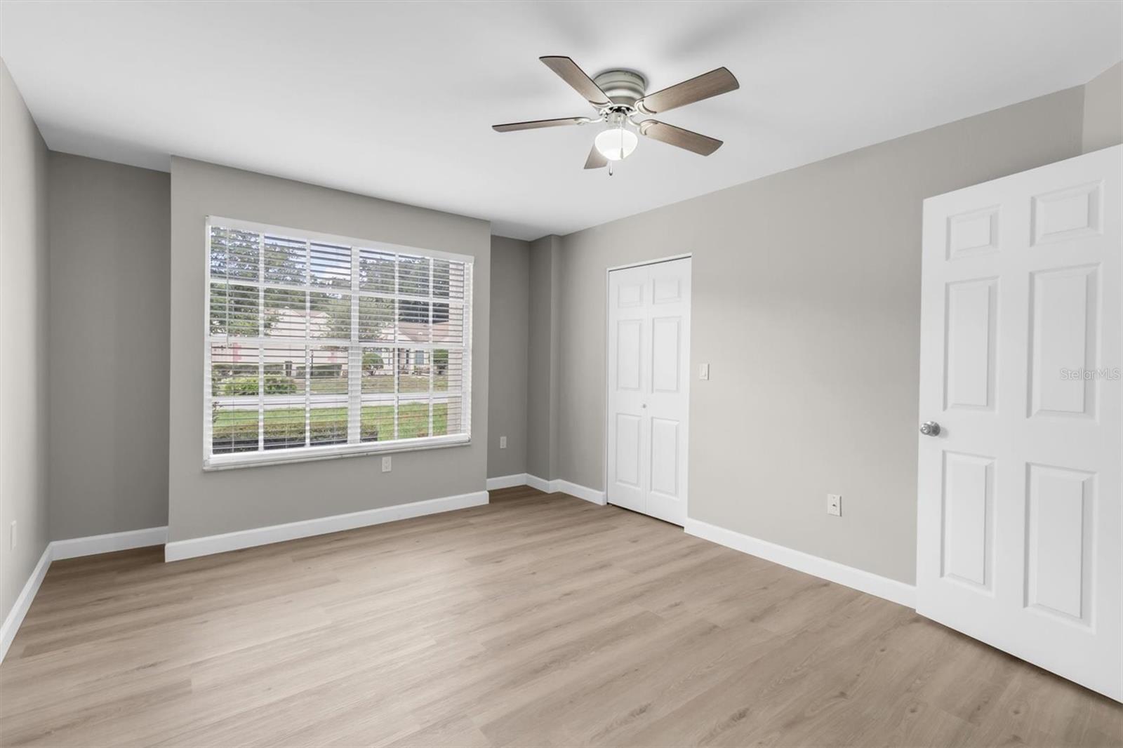 11337 VERSAILLES LN — photo 27