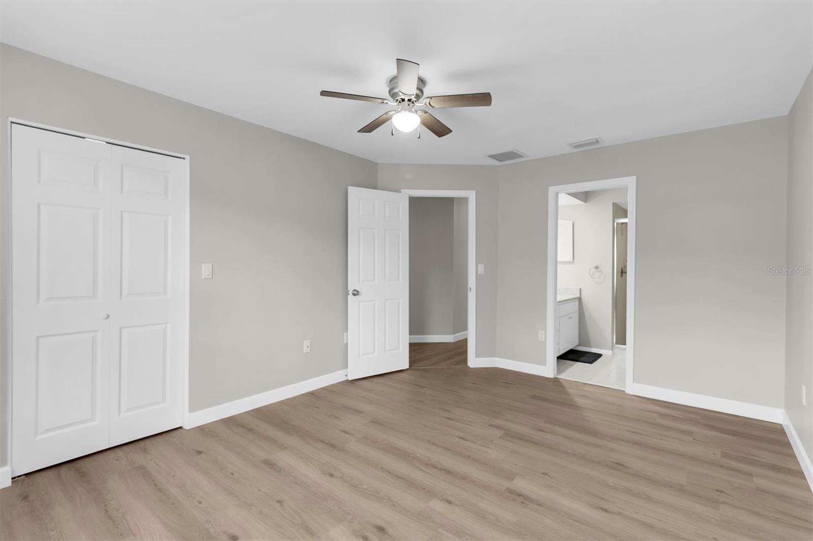 11337 VERSAILLES LN — photo 26