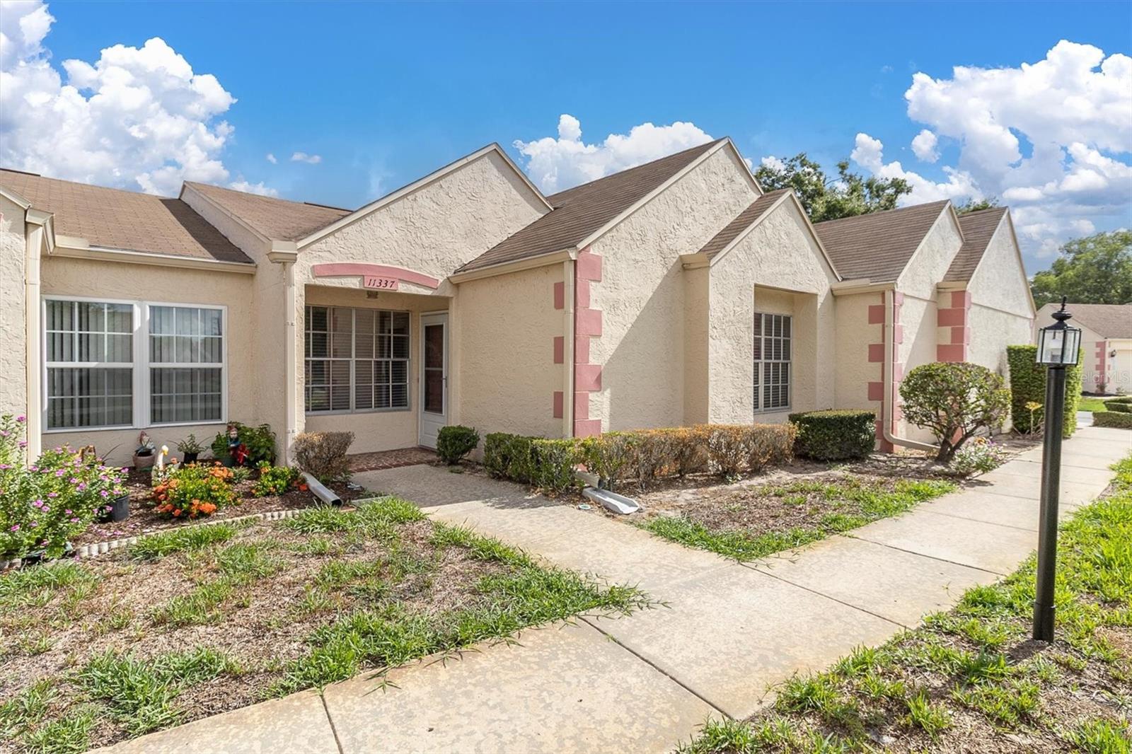 11337 VERSAILLES LN — photo 42