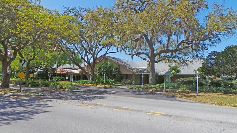 11337 VERSAILLES LN — photo 48